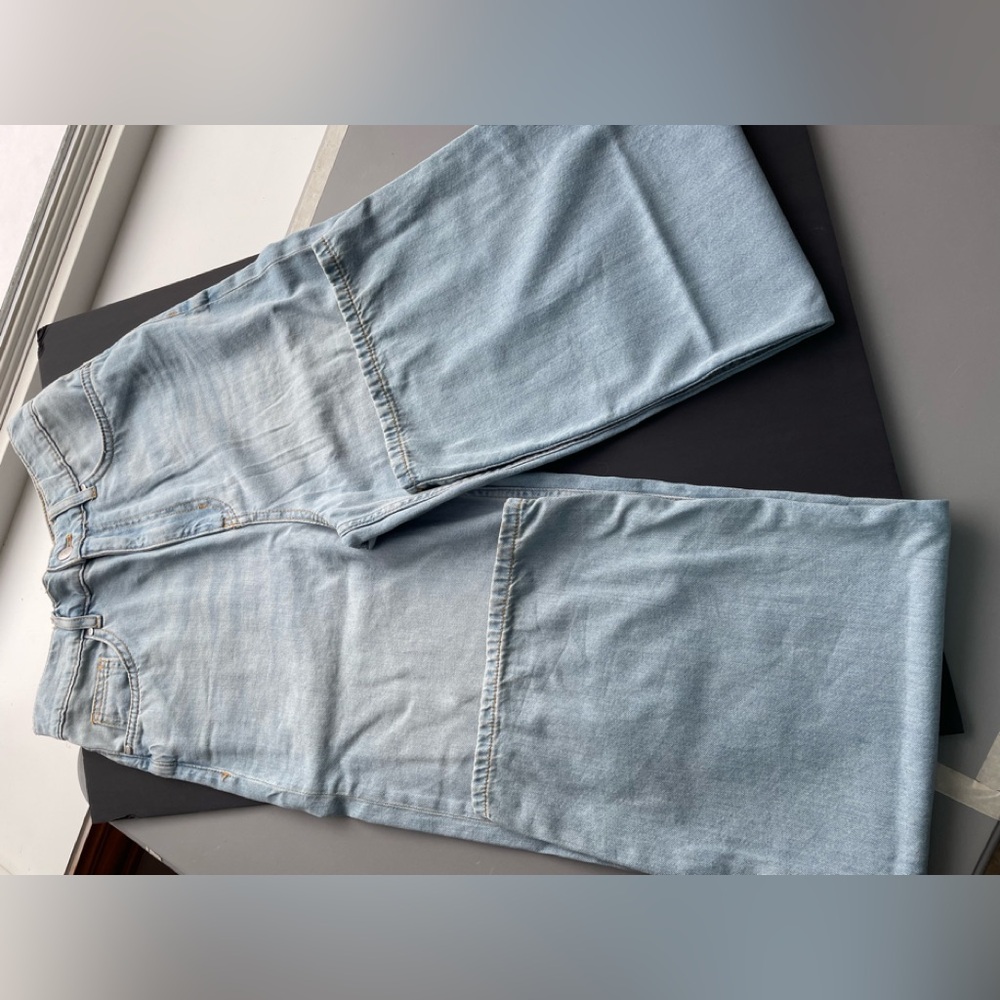 Pilcro wide leg 28-30 waist high rise light wash denim